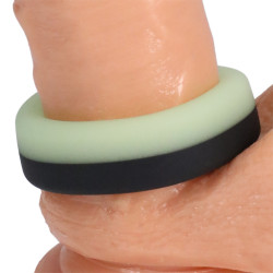 RockSolid by Doc Johnson Cockring Phosphorescent The Big O 32 mm Noir-Vert
